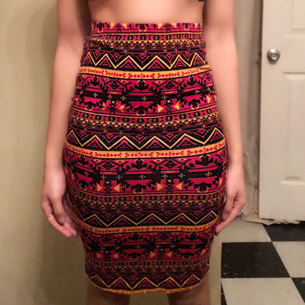 Multicolor Tribal Print Pencil Fitted Skirt ✨🌸